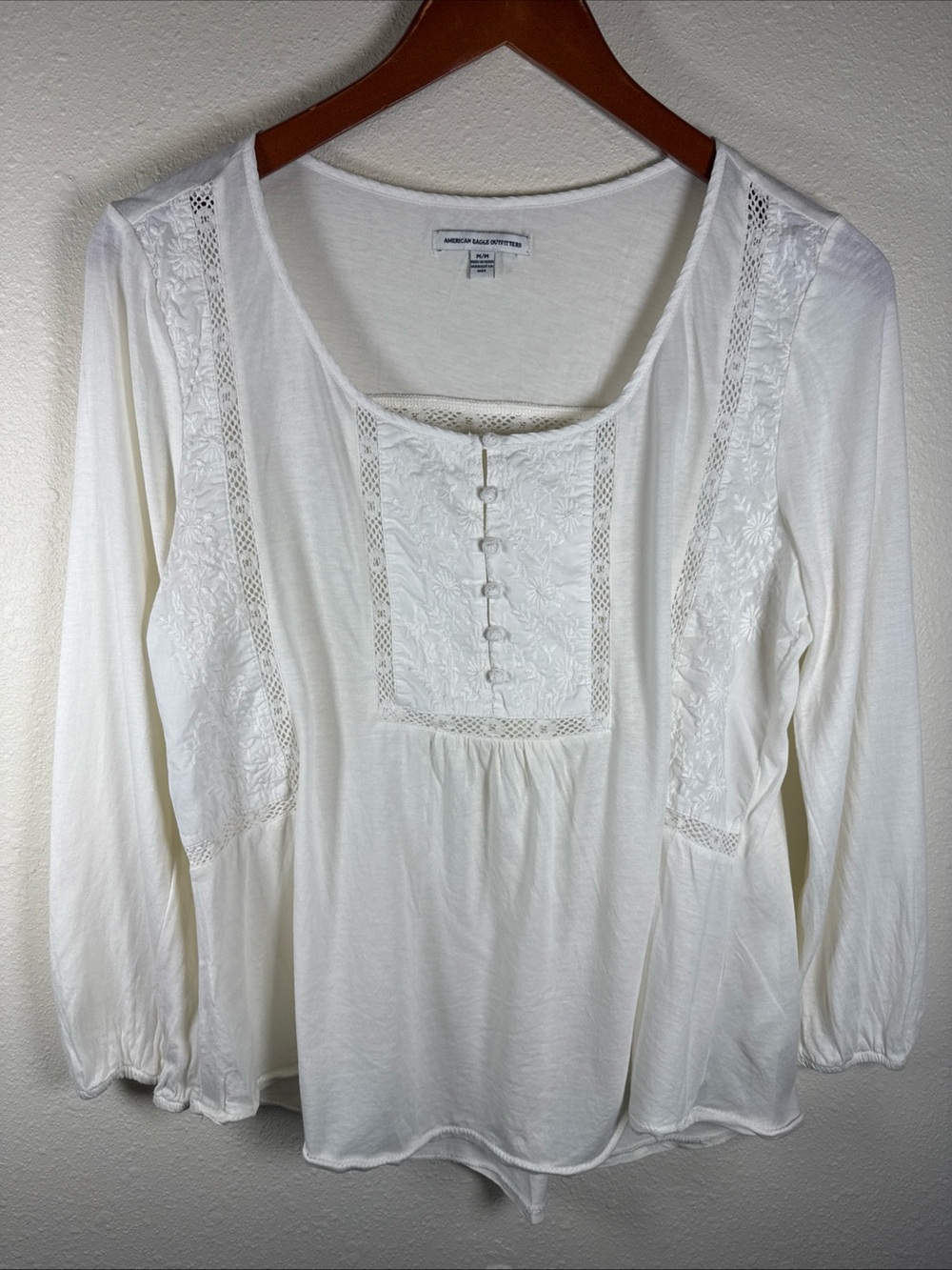 American Eagle Outfitters white Peasant top size M Boho Cottagecore Embroidery